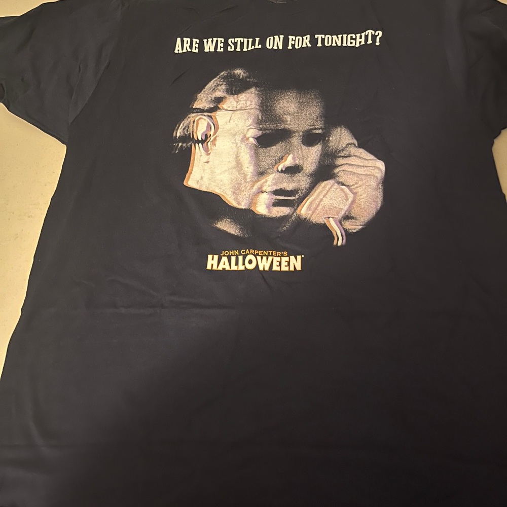 Blue Halloween‎ Graphic T-Shirt
